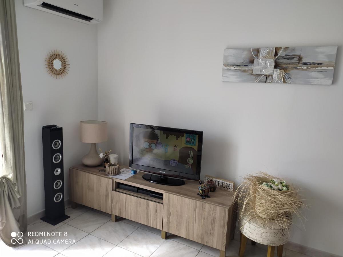 Appartement Centre Ville A Deux Pas De La Plage Le Grau-du-Roi Luaran gambar